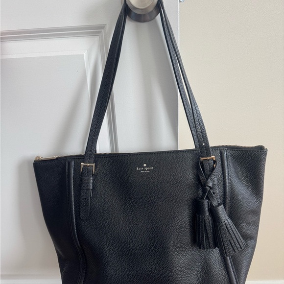 kate spade Handbags - Kate Spade Black Pebbled Leather Tote